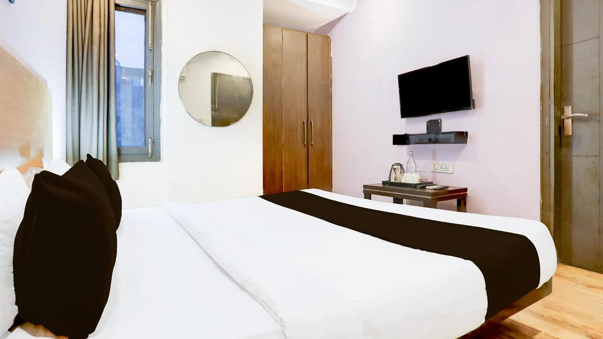 Super Townhouse Rohini Sector 24 Hotel Delhi
