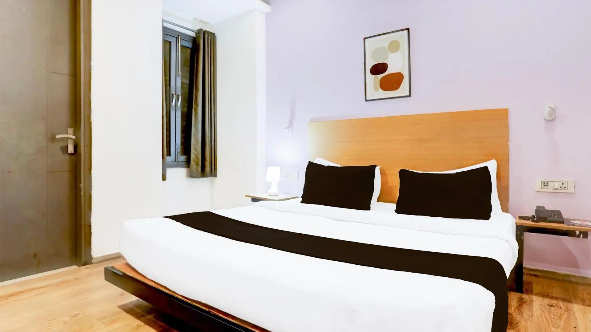 Super Townhouse Rohini Sector 24 Hotel Delhi  Delhi (National Capital Territory of India)