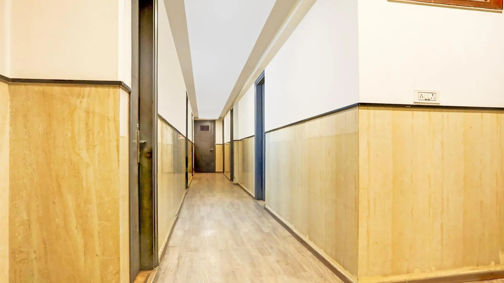 Super Townhouse Rohini Sector 24 Hotel Delhi