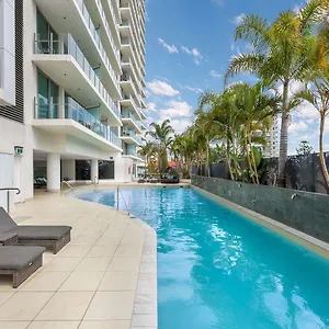 Wyndham Surfers Paradise Aparthotel Gold Coast